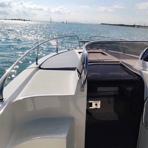 Bateau à moteur EOLO MARINE Italia 650 Day