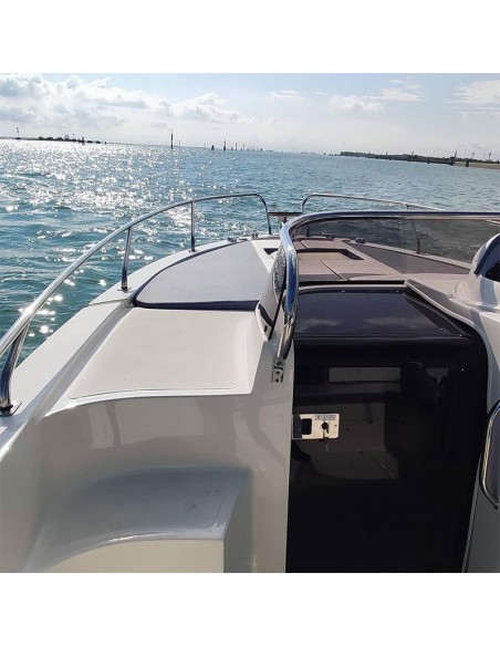 Bateau à moteur EOLO MARINE Italia 650 Day