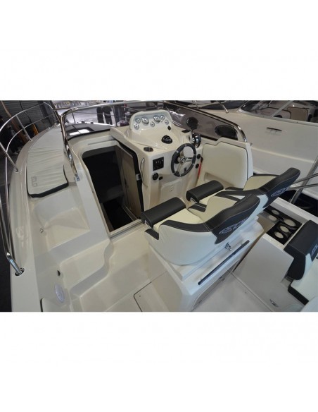 Bateau à moteur EOLO MARINE Italia 830 Day/efb