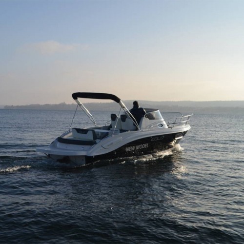 Bateau à moteur EOLO MARINE Italia 830 Day/efb