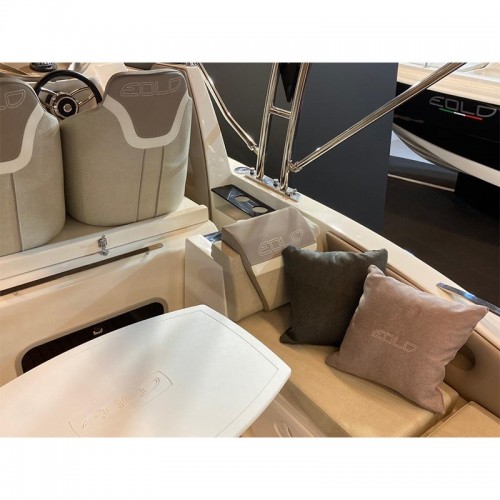 Bateau à moteur EOLO MARINE Italia 830 Day/hbs