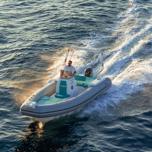 Bateau à moteur PANAMERA PY60